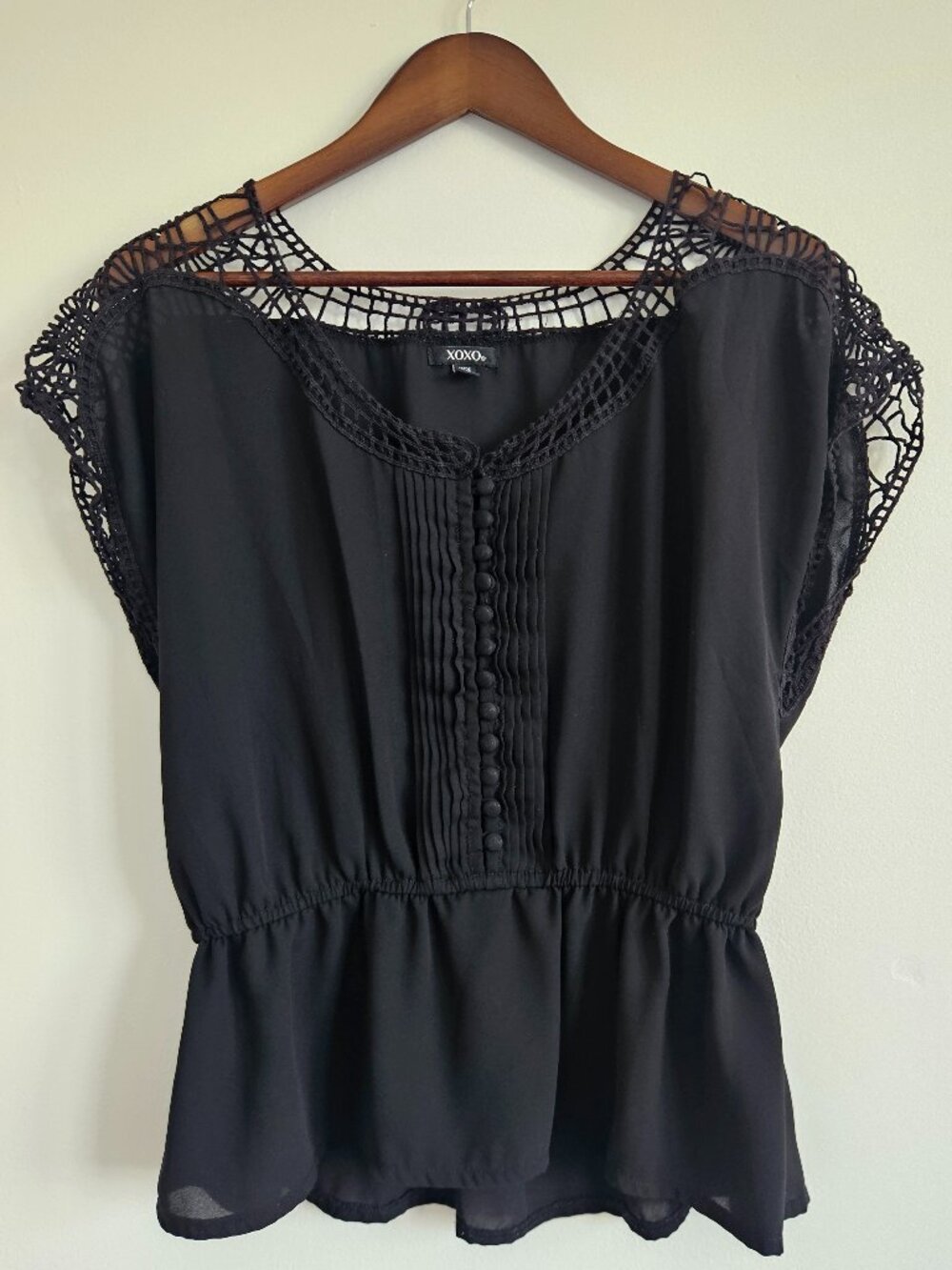 Vintage XOXO M Medium Top Peplum Blouse Black Y2K Crochet